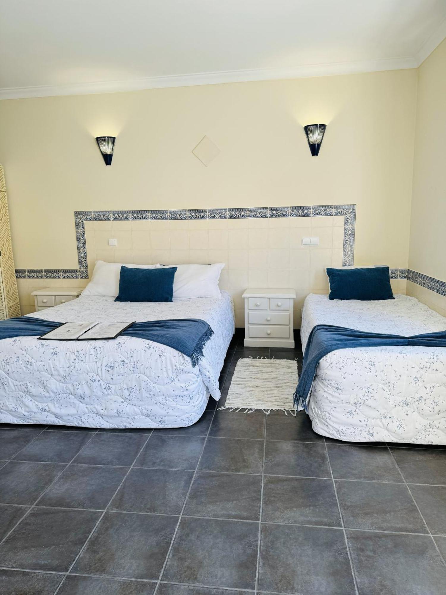 Casa Pinha Hotel Figueira da Foz Luaran gambar